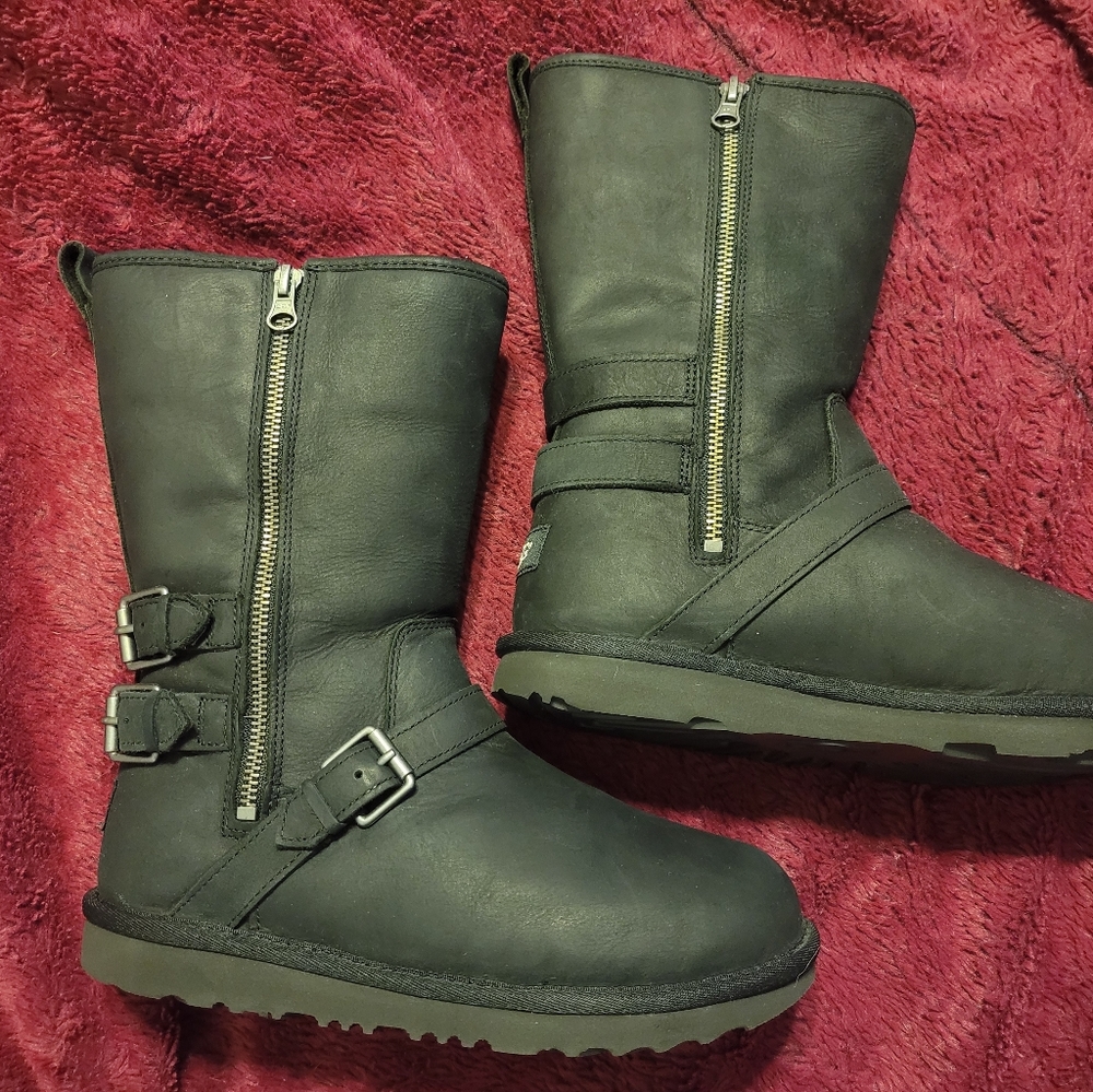 UGG Kaila Boots Big Kid Sz 6